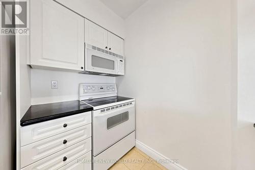 #708 - 887 Bay Street, Toronto, ON 