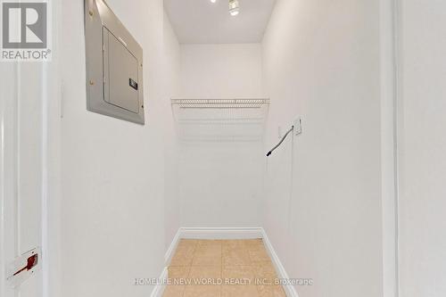 #708 - 887 Bay Street, Toronto, ON 