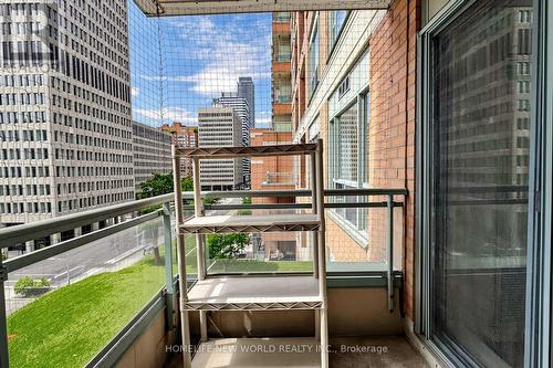 #708 - 887 Bay Street, Toronto, ON 
