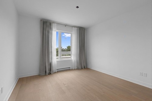 Master Bedroom - 705-138 Rue Léo-Major, Sainte-Anne-De-Bellevue, QC - Indoor Photo Showing Other Room