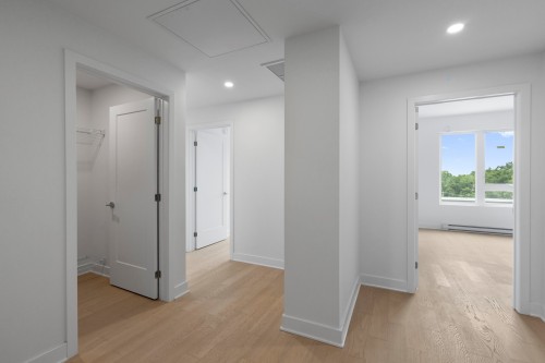 Mud Room - 705-138 Rue Léo-Major, Sainte-Anne-De-Bellevue, QC - Indoor Photo Showing Other Room