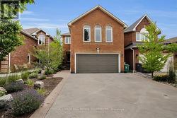 3896 DENSBURY DRIVE  Mississauga, ON L5N 6Y9
