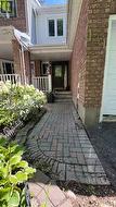 131 MARKLAND CRESCENT Ottawa, ON K2G 5Z8
