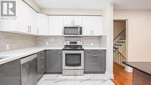 36 - 250 Bridletowne Circle, Toronto, ON - Indoor Photo Showing Kitchen With Upgraded Kitchen