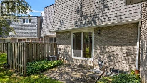 back patio - 36 - 250 Bridletowne Circle, Toronto, ON - Outdoor