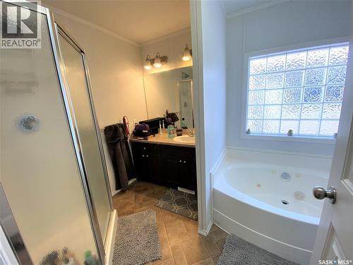 9 Golfview Crescent, Kindersley, SK 