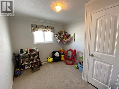 9 Golfview Crescent, Kindersley, SK 