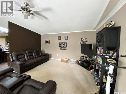 9 Golfview Crescent, Kindersley, SK 
