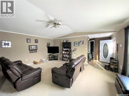 9 Golfview Crescent, Kindersley, SK 