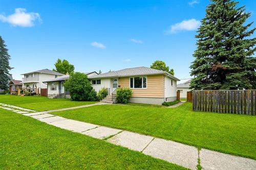 801 Government Ave, Winnipeg, MB 