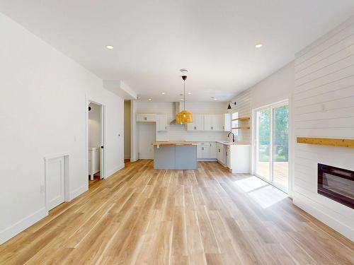 496 Highland Avenue, Windsor, NS - Indoor Photo Showing Other Room With Fireplace