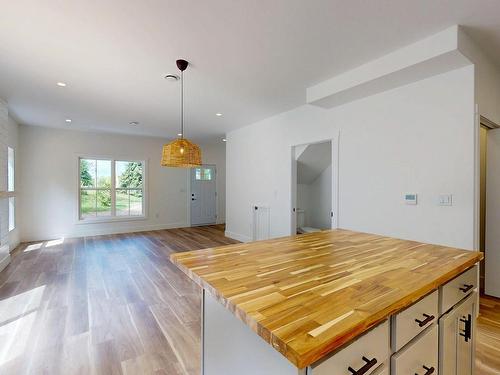 496 Highland Avenue, Windsor, NS - Indoor