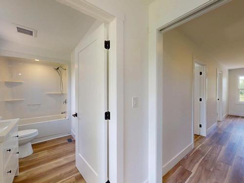 496 Highland Avenue, Windsor, NS - Indoor Photo Showing Other Room