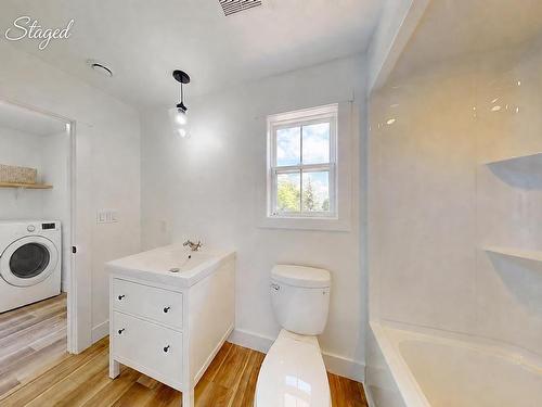 496 Highland Avenue, Windsor, NS - Indoor Photo Showing Other Room