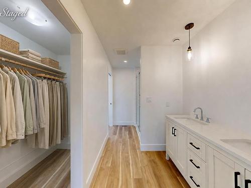496 Highland Avenue, Windsor, NS - Indoor