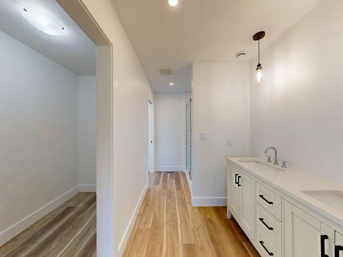 496 Highland Avenue, Windsor, NS - Indoor Photo Showing Other Room