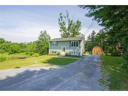17 Templeton CRT Lakeside, NB E5N 7C7