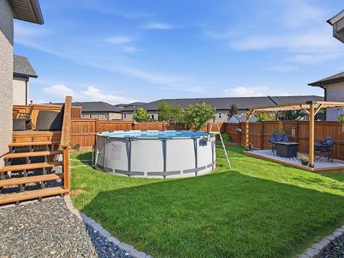 67 Otter Lake Pl, Winnipeg, MB 