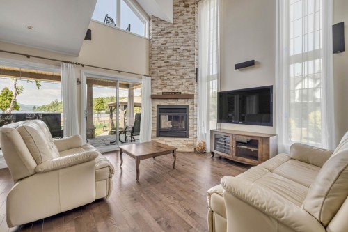 Salon - 18 7E Rue, Fossambault-Sur-Le-Lac, QC - Indoor Photo Showing Living Room With Fireplace