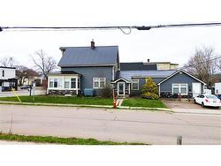203 Mountain RD Moncton, NB E1C 2L5