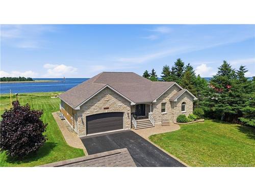 51 Bayshore Dr, Bathurst, NB 