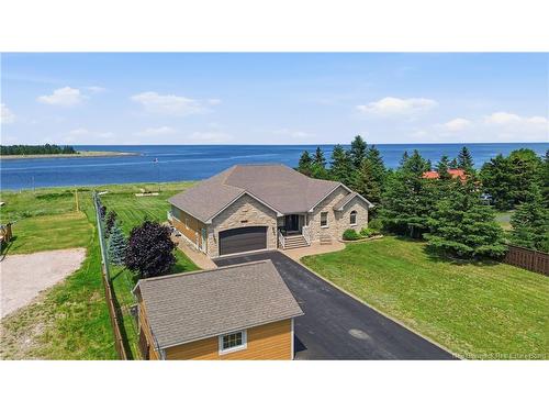 51 Bayshore Dr, Bathurst, NB 