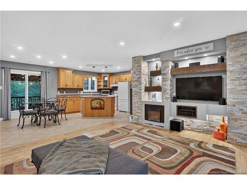 60 Anik Cres, Dieppe, NB 