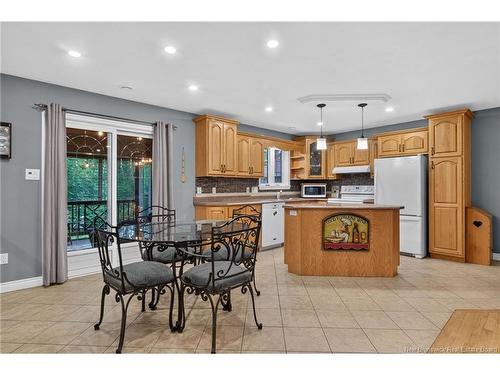 60 Anik Cres, Dieppe, NB 