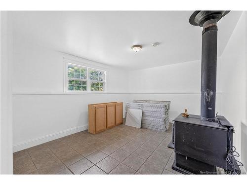 31 Hills Rd, Oak Bay, NB 