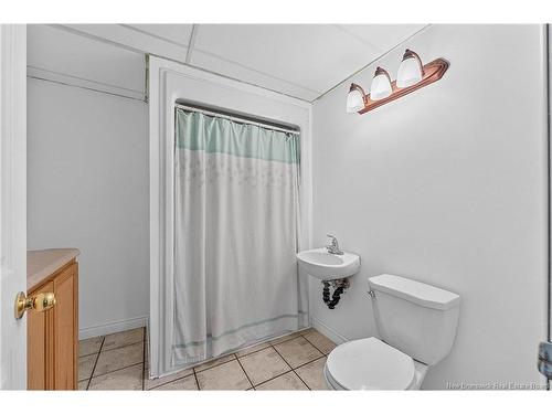 31 Hills Rd, Oak Bay, NB 