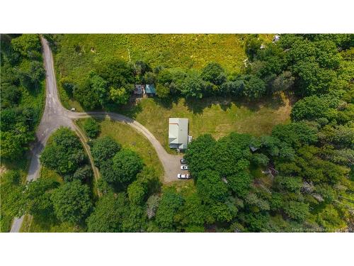 31 Hills Rd, Oak Bay, NB 
