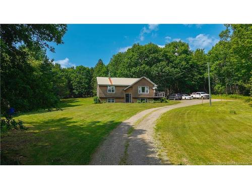 31 Hills Rd, Oak Bay, NB 