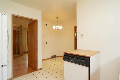 773 Nottingham Ave, Winnipeg, MB 