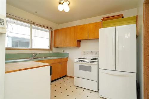 773 Nottingham Ave, Winnipeg, MB 
