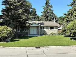 50 Gascon RD  Winnipeg, MB R2M 4X7