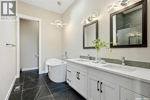 579 Boykowich Crescent, Saskatoon, SK 