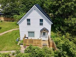 21 Prince Street Parrsboro, NS B0M 1S0