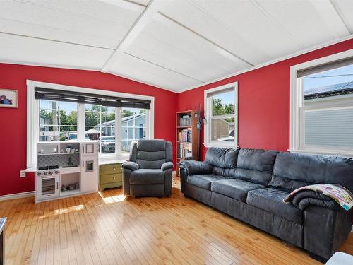 35 Glenda Crescent, Fairview, NS 