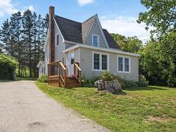 372 Highway 303 Conway, NS B0V 1A0