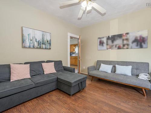 453 Pleasant Street, New Glasgow, NS - Indoor Photo Showing Living Room