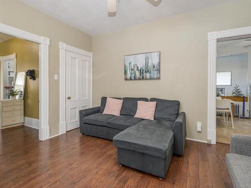 453 Pleasant Street, New Glasgow, NS - Indoor Photo Showing Living Room