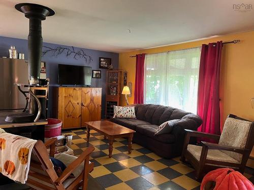 35 Colonial Crescent, New Minas, NS 