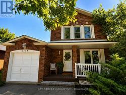1559 PARISH LANE Oakville, ON L6M 2Z6