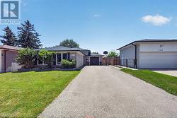 1172 CHADA AVENUE  Mississauga, ON L5C 1P9