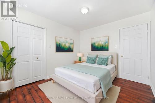 3027 Coral Drive, Mississauga, ON - Indoor Photo Showing Bedroom