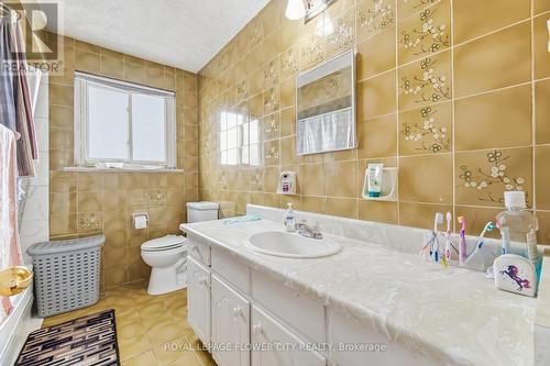 3027 Coral Drive, Mississauga, ON - Indoor Photo Showing Bathroom