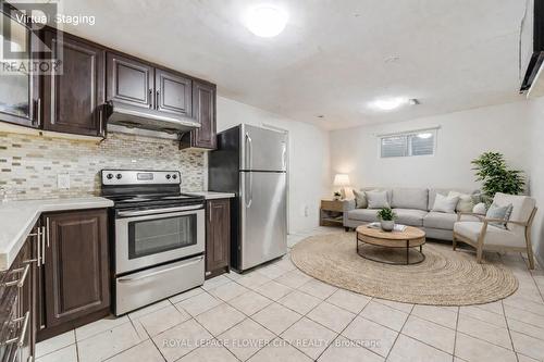 3027 Coral Drive, Mississauga, ON - Indoor Photo Showing Kitchen With Stainless Steel Kitchen