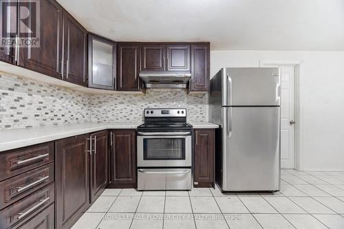 3027 Coral Drive, Mississauga, ON - Indoor Photo Showing Kitchen With Stainless Steel Kitchen