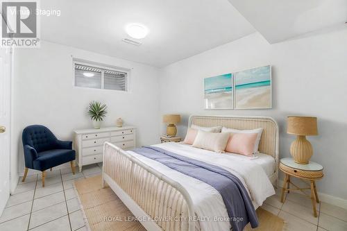 3027 Coral Drive, Mississauga, ON - Indoor Photo Showing Bedroom