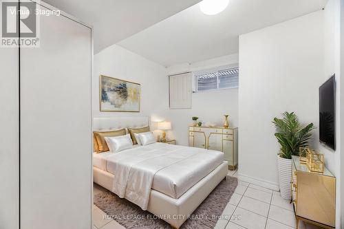 3027 Coral Drive, Mississauga, ON - Indoor Photo Showing Bedroom